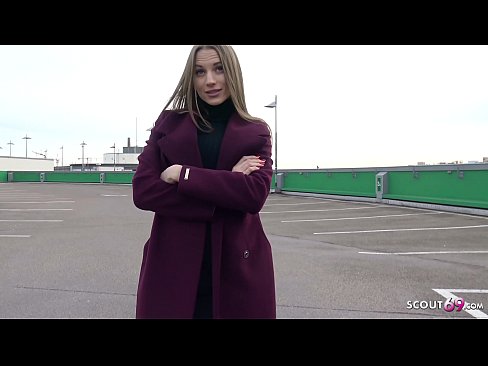 ❤️ VĀCU SKAUTS IR SAPNIS, PIESKARAS STEELE, AUTOSTĀVVIETA TELLTALE UN SEXY PAR NAUDU ❤️❌ Super sekss pie lv.pornhdvideos.ru ❌❤