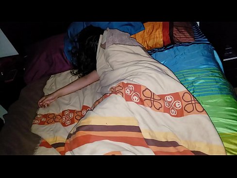 ❤️ Pāvests, kas bārdina savu jauno pamāti, kamēr viņa guļ. ❤️❌ Super sekss pie lv.pornhdvideos.ru ❌❤